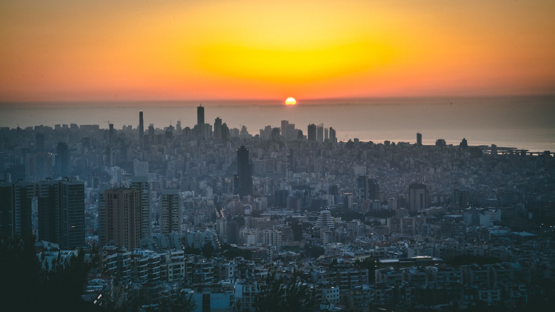 Beyrut ve Lübnan kıyı şeridi — Fotoğraf: Sara Calado / Unsplash